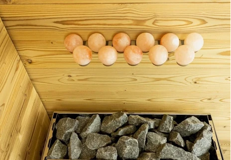 Himalajų druskos nauda pirtyje ir kaip ją ten naudoti