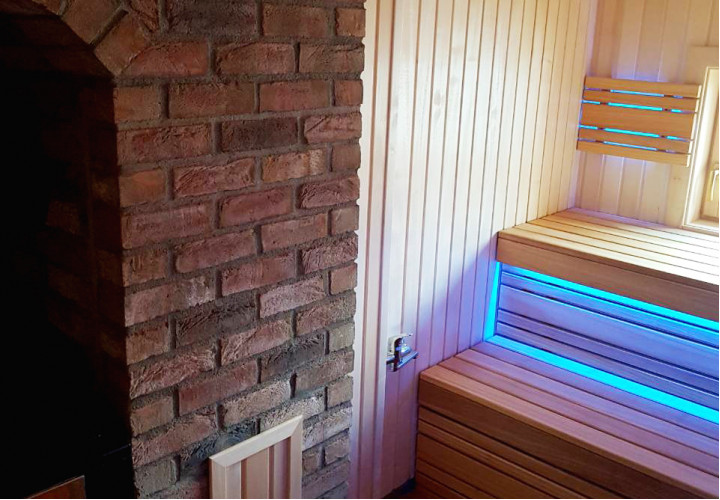 Sauna su akumuliacine krosnele ir langu