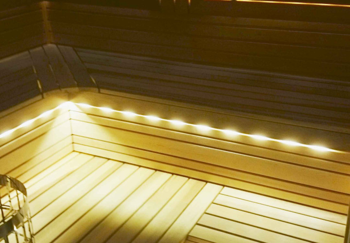 Sauna su integruota cilindrine krosnele