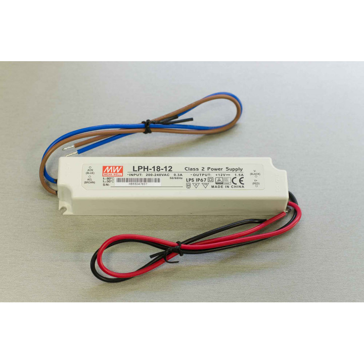 Himalajų druskos šviestuvas su LED apšvietimu, liepos mediena