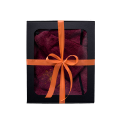 Dovanų rinkinys dovanų dėžutėje JAI. Moteriška pirties kepurė ir prijuostė - BORDO 