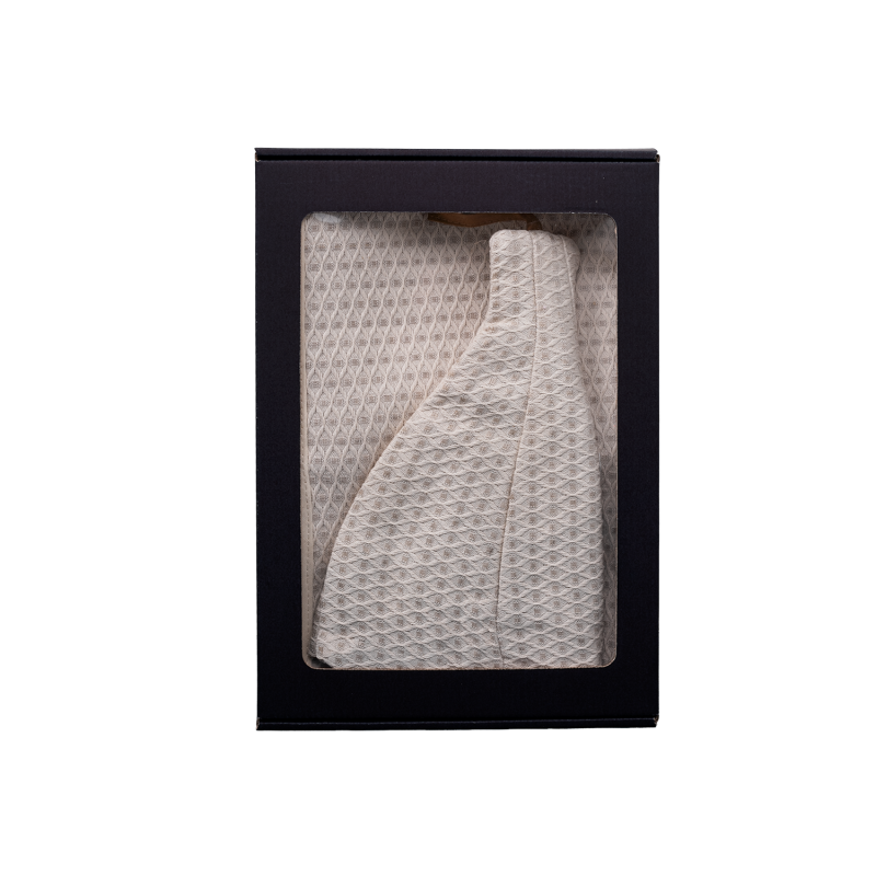 Dovanų rinkinys dovanų dėžutėje JAI. Moteriška pirties kepurė ir prijuostė - LININĖ