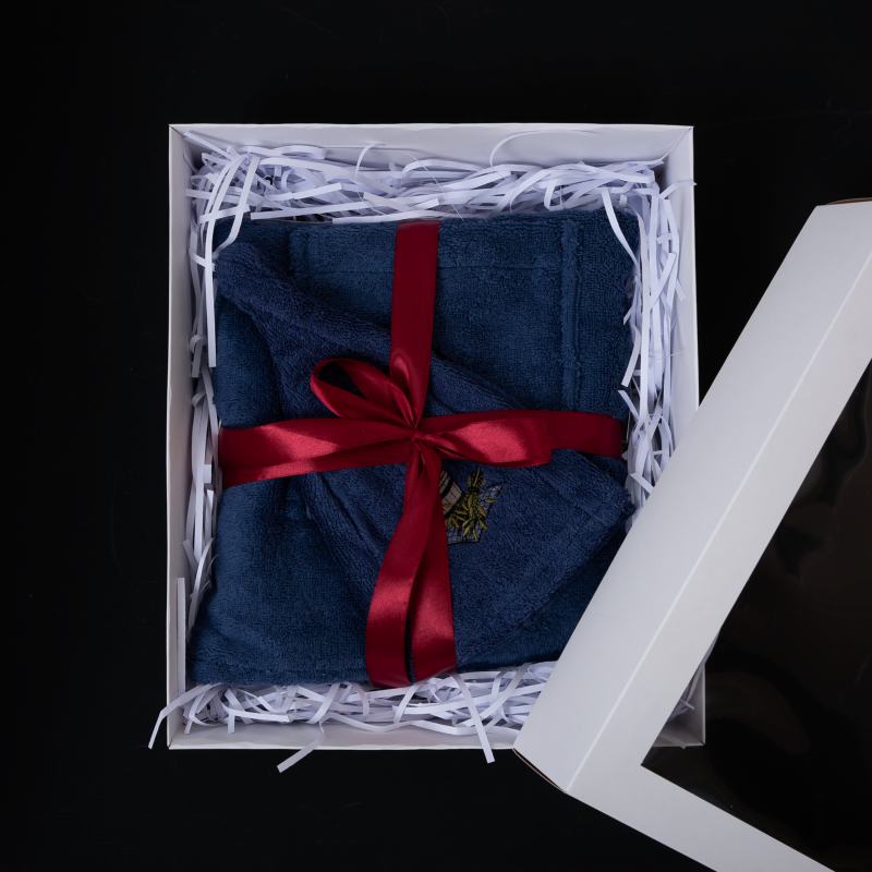 Dovanų rinkinys Jam - MĖLYNAS, 55x150 cm, dovanų dėžutėje. Prijuostė ir kepurė pirčiai