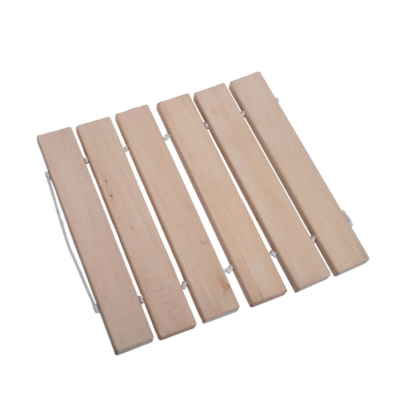 Pakabinama medinė pasėstė, liepa