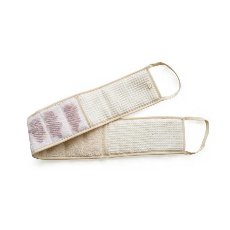 Plaušinė su gintaru