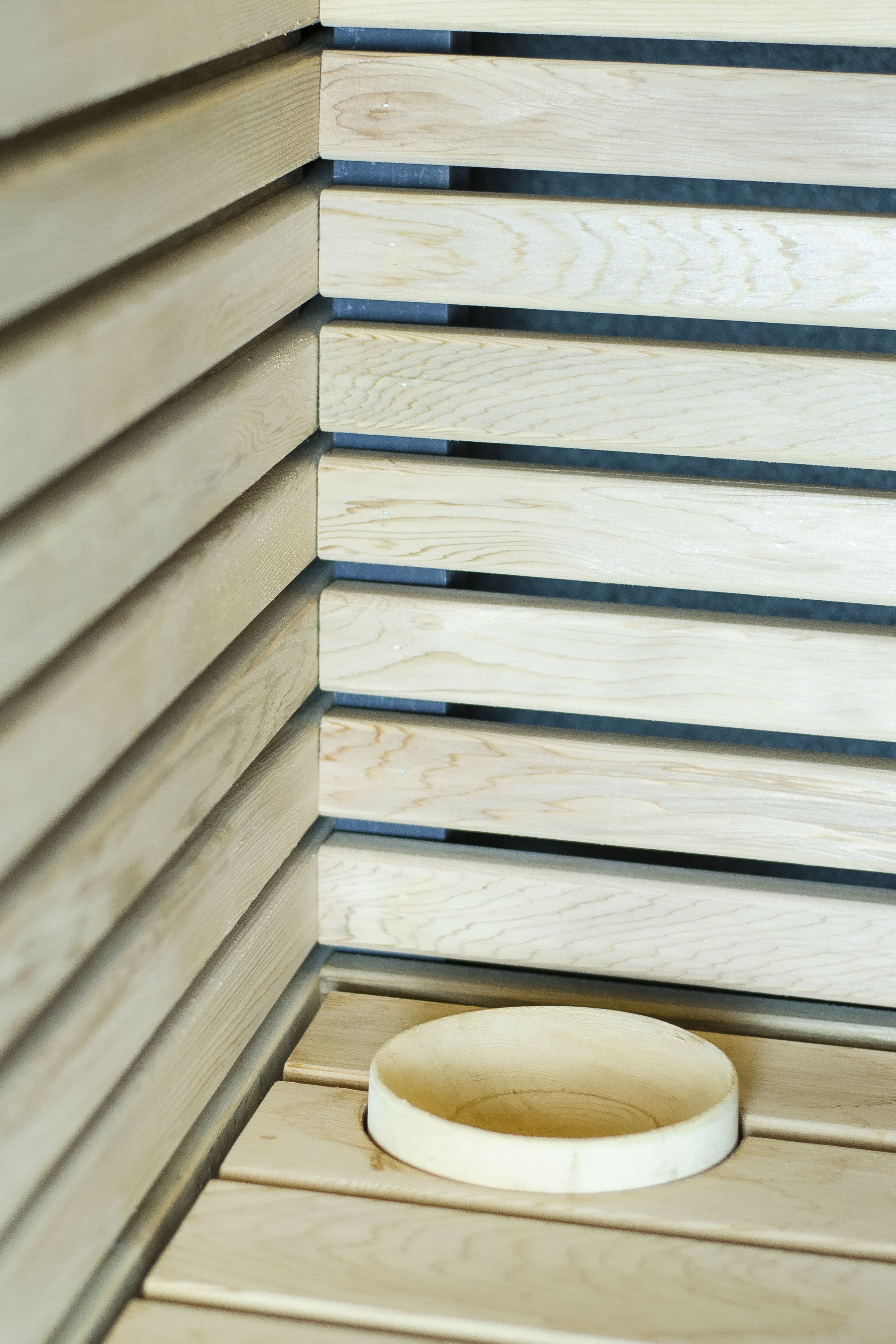Sauna su ergonominiu gultu ir kedro mediena
